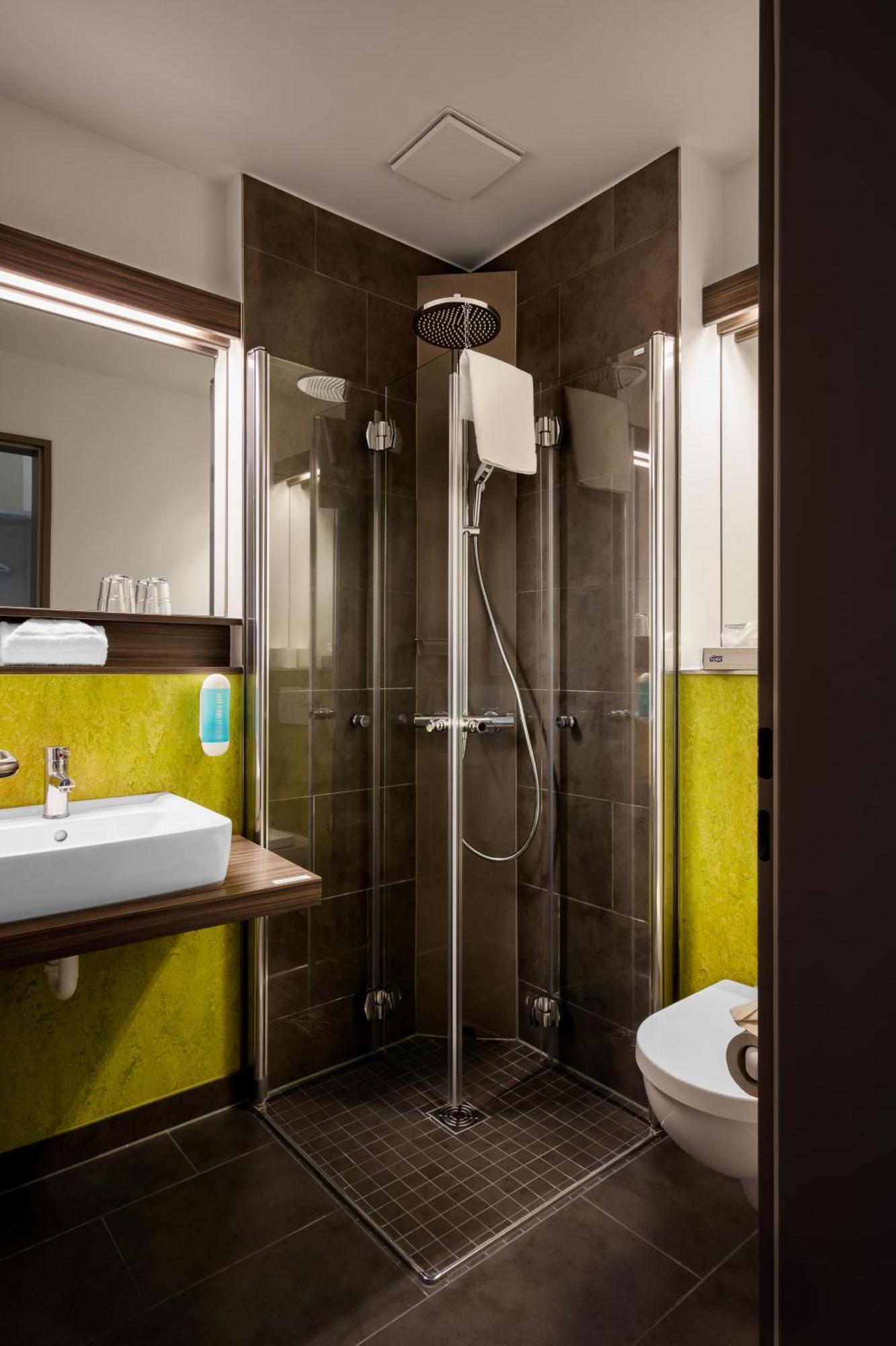 Radlon Fahrrad-Komfort-Hotel ヴァーレン エクステリア 写真